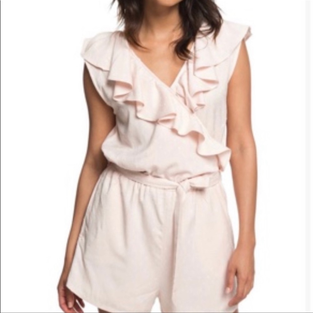 ROXY Pale Pink Ruffles Shorts Romper “Cool Your Heart” with Belt size 6